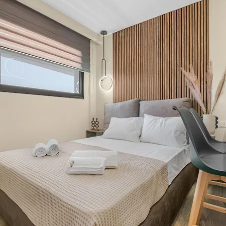 Golden View With Balcony Apartment